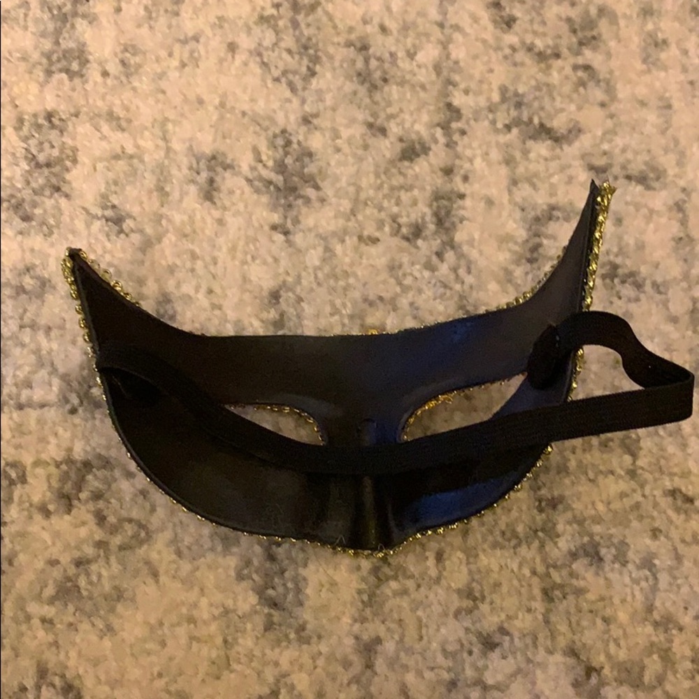 Masquerade Mask - Picture 2 of 2